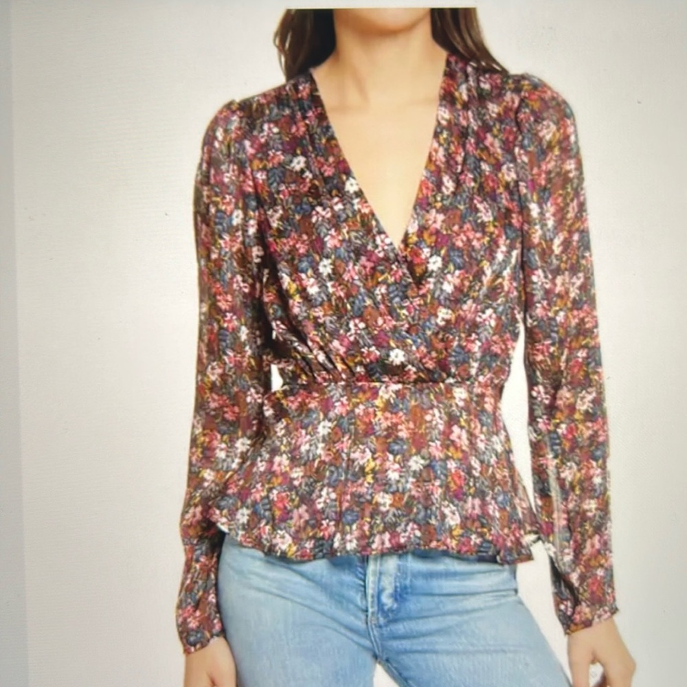 Chelsea28 Blouse